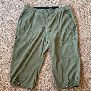 NWT! Lane Bryant Jogger CapriPants Women's Size 24 Olive Green Mid-Rise Stretch